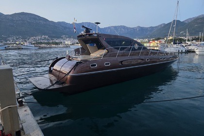 Hire Motorboat Goldsmith Luxury 17m Luštica