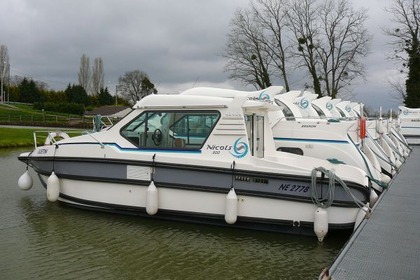 Location Péniche Sedan 800 Sireuil