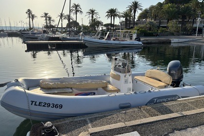 Чартер Моторная яхта Capelli Tempest Кавалер-Сюр-Мер