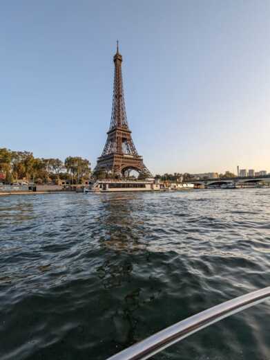 Paris Motorboat Pacific Craft 670 open alt tag text