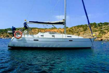 Hire Sailboat Beneteau Oceanis 331 Ibiza