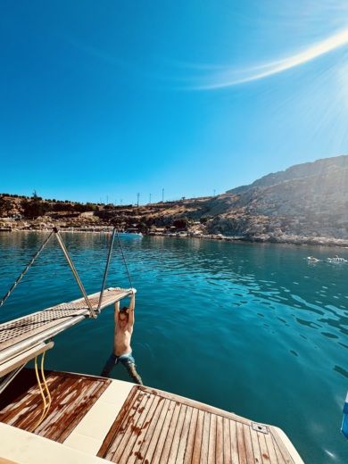 Rodos Motorboat Cranchi Zaffiro 32 alt tag text