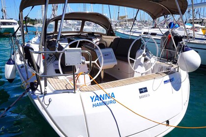 Чартер Парусная яхта Bavaria Yachtbau Bavaria Cruiser 34 - 2 cab. Корфу
