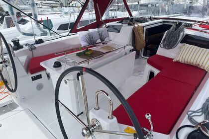 Charter Sailboat  Oceanis 40.1 Pomer