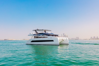 Charter Catamaran Sky Walker Infinity Dubai