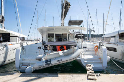 Charter Catamaran  Lagoon 40 Pomer