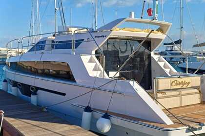 Charter Motorboat Exellence italian yacht 41 sportfly xxl Vieste