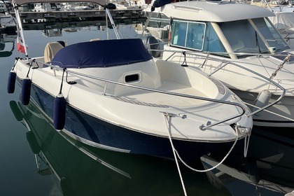 Rental Motorboat Jeanneau Cap Camarat 625 Wa Sainte-Maxime
