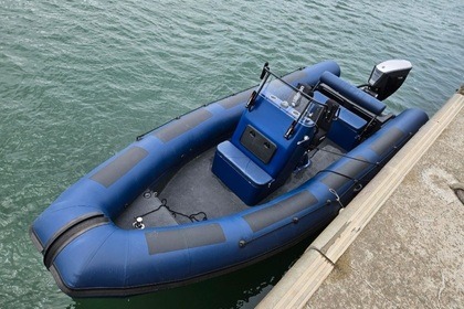 Location Bateau à moteur Valiant Dr 750 Loctudy