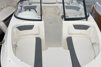 Location Bateau à moteur Bayliner Element E7 Aix-les-Bains