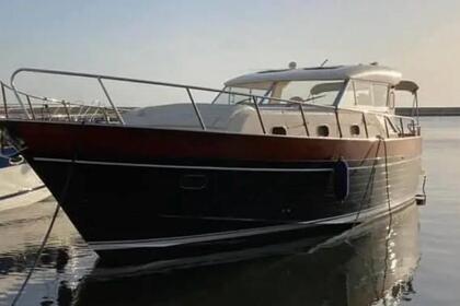 Hire Motorboat Apreamare SMERALDO 12 CABINATO Porto Badino