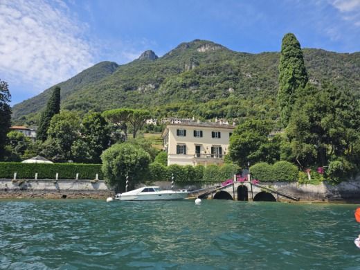 Lake Como Motorboat Cranchi Turchese 24 alt tag text