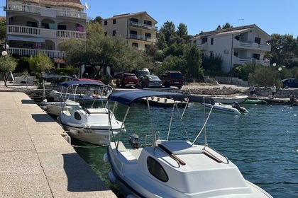 Charter Boat without licence  Adria M SPORT 500 Grebaštica