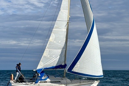 Rental Sailboat Jeanneau Aquila Le Barcarès