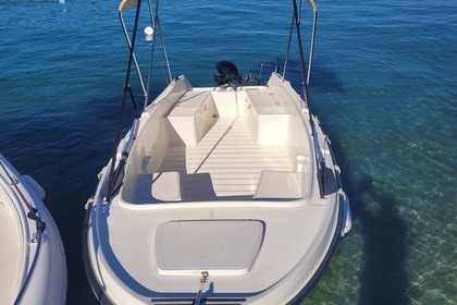 Rental Motorboat Adria Adria 500 Cres