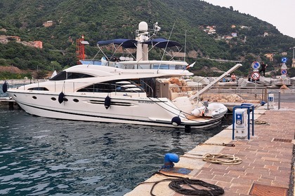 Charter Motor yacht Fairline 58 Menton