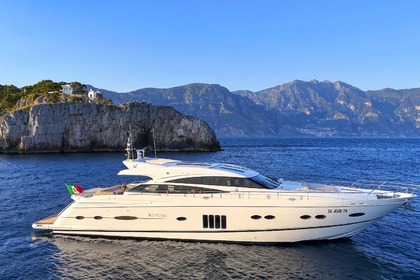 Noleggio Yacht a motore Princess 81 Capri