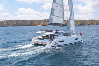 Alquiler Catamarán  Fountaine Pajot Elba 45 Olbia