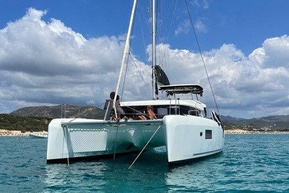 Charter Catamaran Lagoon Lagoon 42 Portisco