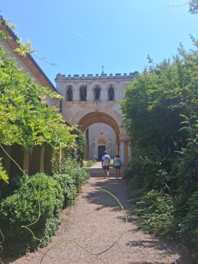 Menton Sailboat Jeanneau Sun Odyssey 410 alt tag text