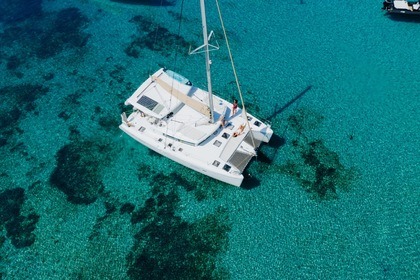 Charter Catamaran SWELL LAGOON CATAMARAN 42FT. Mykonos