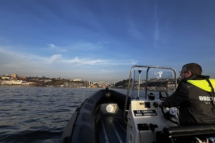 Aluguel Semi Rígido Valiant 7.5 Vila Nova de Gaia