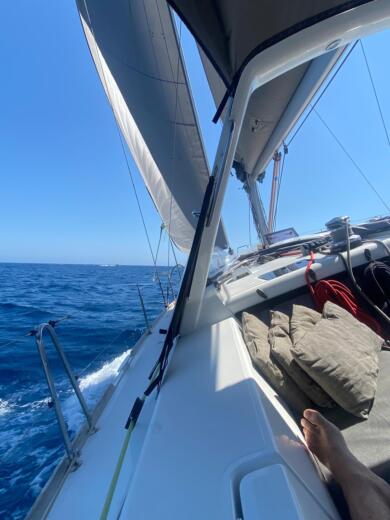 Bormes-les-Mimosas Sailboat Beneteau Beneteau Oceanis 48 alt tag text