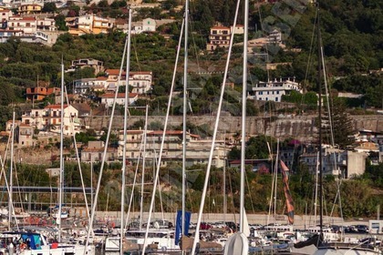 Hire Sailboat JEANNEAU Sun Odyssey 519 Capo d'Orlando