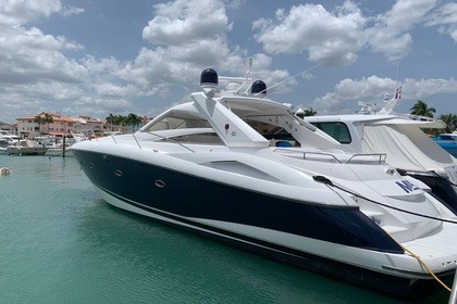 Charter Motorboat Sunseeker 55 La Romana