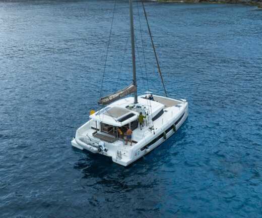 alquiler-catamar-n-bali-catana-4-2-a-a-2023-en-ibiza-oc-ans-vasion