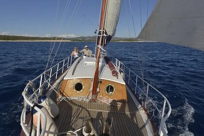 Charter Sailboat custom custom Hvar