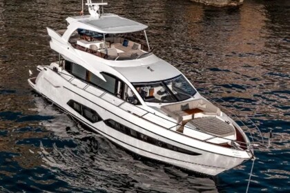 Hire Motor yacht Sunseeker 66 MANHATTAN Mahón