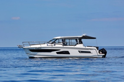 Charter Motorboat  Merry Fisher 1095 Zadar