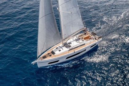 Charter Sailboat Dufour Yachts Dufour 41 Marseille
