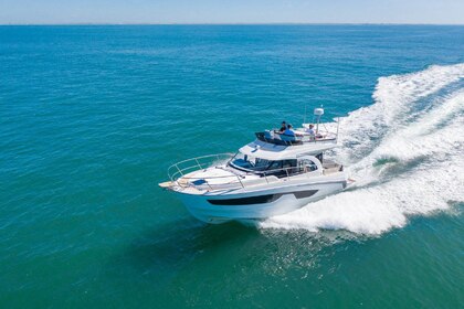 Noleggio Barca a motore Beneteau Antares 11 Fly Polignano a Mare