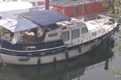 Rental Motorboat Dudge barge Kotter Paris