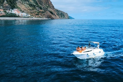 Charter Motorboat Bayliner Ciera 2355 Calheta