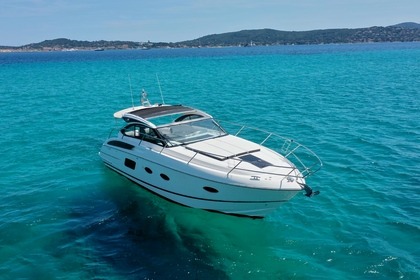 Charter Motorboat Princess V39 Cogolin