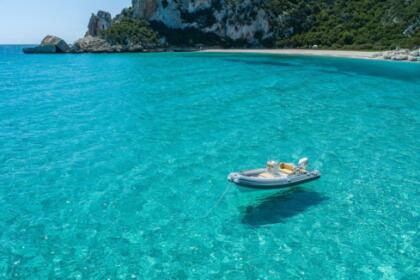 Noleggio Barca senza patente  Joker Boat Coaster 470 Cala Gonone