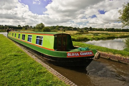 Hire Houseboat Classic Ginette Staffordshire