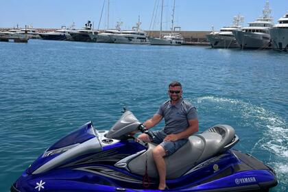 Charter Jet ski Yamaha Wave Runner Port Adriano