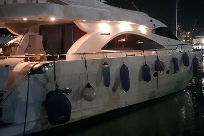Alquiler Yate Astondoa Flybridge 66 piedi La Spezia