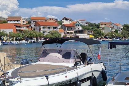 Charter Motorboat Atlantic Marine Sun Cruiser 690 Grebaštica