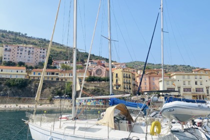 Charter Sailboat Jeanneau Sun odyssey 33.1 La Grande-Motte