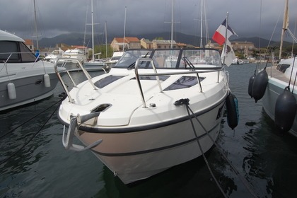 Location Bateau à moteur Quicksilver 805 Activ Cruiser Bastia