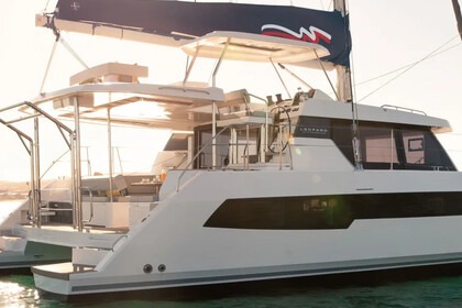 Hire Catamaran  Moorings 4200/3/3 Road Town