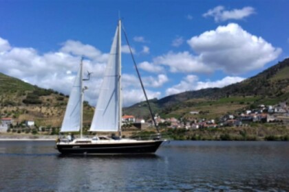 Charter Sailboat MotorYacht Sailing Boat Folgosa