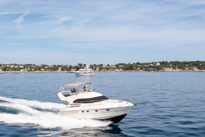 Hire Motorboat Fairline PHANTOM 40 Juan les Pins