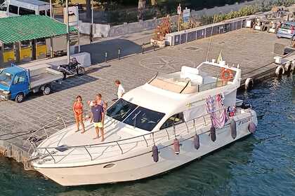 Charter Motorboat CARNEVALI 42 Ischia