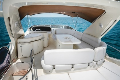 Hire Motor yacht Azimut Azimut 62 Dubai Marina